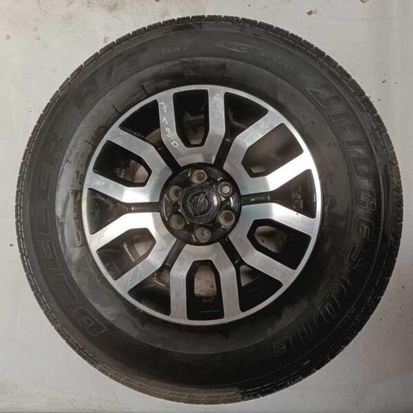 Llanta y cubiertas Nissan Frointer , Ref: 7120-zzR5C