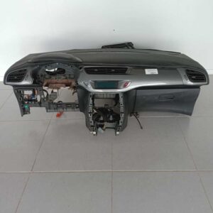 Tablero puerta a puerta Citroen C3 , Ref: 8476-L4D