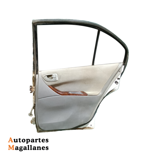 Puerta trasera derecha Mitsubishi  GALANT , Ref: 105-B3H