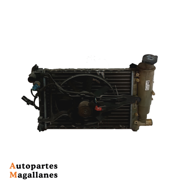 Radiador de motor Peugeot  106 , Ref: 8666-zz