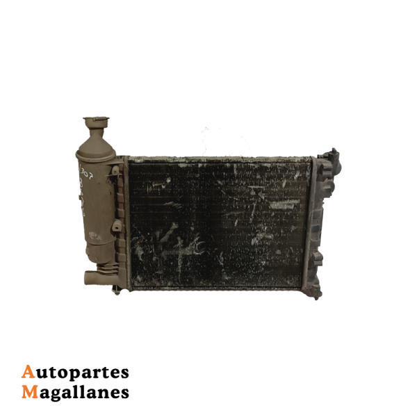 Radiador de motor Peugeot 106 307 , Ref: 8676-zz