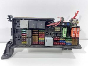 Caja de fusubles Mercedes Benz ML  , Ref: 9917-S3D8