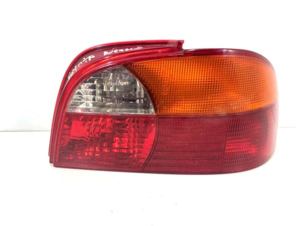 Farol trasero derecho Toyota Avencis, Ref: 6961-K4D4