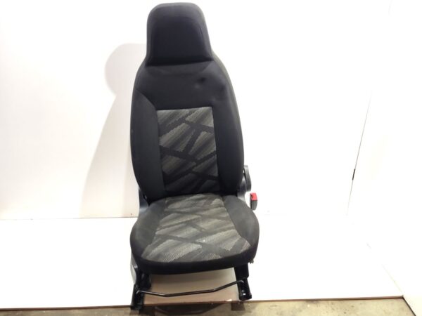 Butaca derecha Fiat  Mobi Easy On 2019, Ref: 10515-K5D