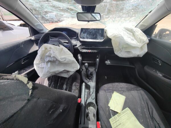 Repuestos de Peugeot  208 Puretech 2022 Ref:CH305