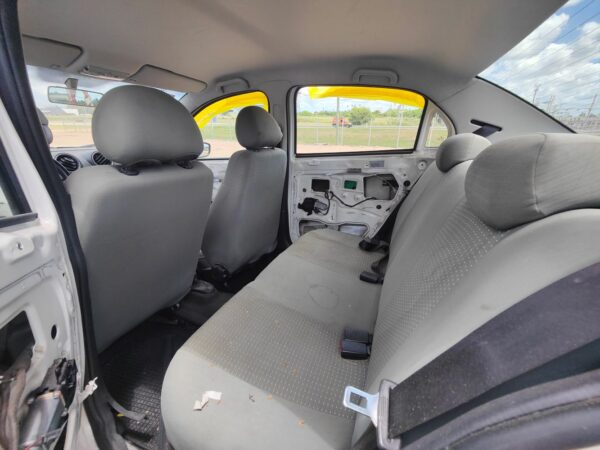 Repuestos de Volkswagen  Gol Sedan 1.6 (G5) 2010 Ref:CH306