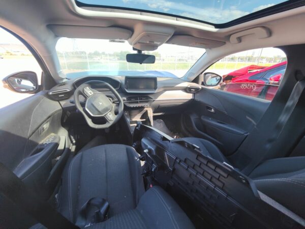Repuestos de Peugeot  208 1.2 Active 2023 Ref:CH383