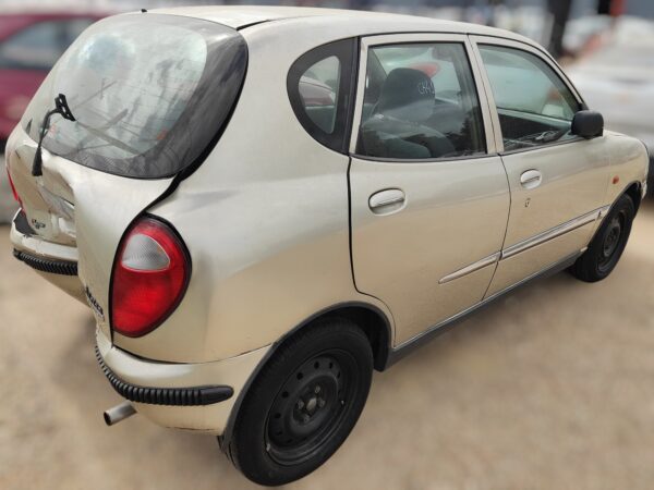 Repuestos de Daihatsu  Sirion CL Aut c/dh 2000 Ref:CH410