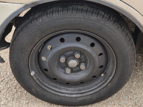 Repuestos de Daihatsu  Sirion CL Aut c/dh 2000 Ref:CH410