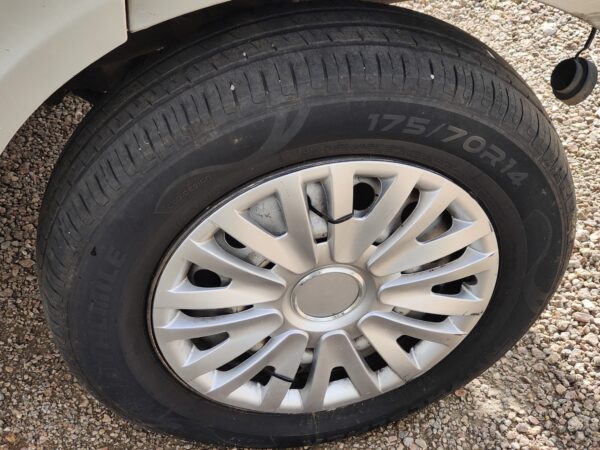 Repuestos de Gonow Minivan 2013 Ref:CH432