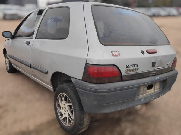 Repuestos de Renault Clio RL 1.6 1998 Ref:CH438
