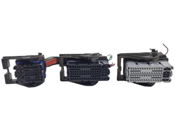 10861 Conector Renault / Mercedes Benz Bosch EDC17C84 , Ref: 10861-K3B2