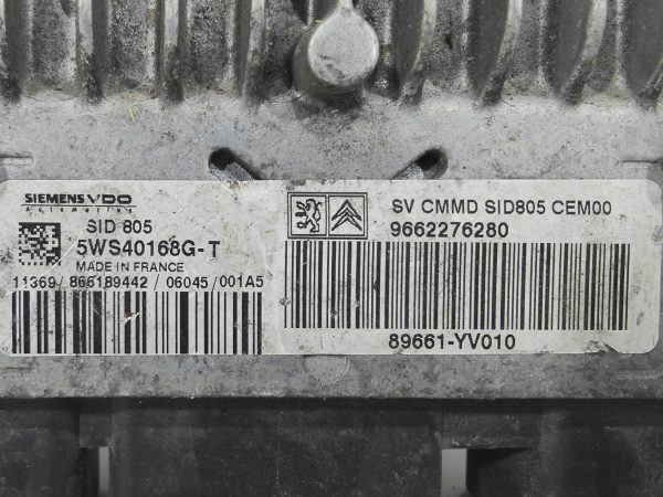 ECU de motor Peugeot Citroen 1.4 HDi 8HT / DV4TD , Ref: 8233-K3A8