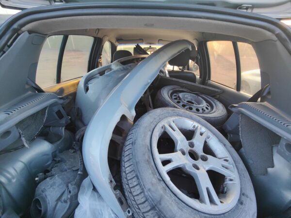 Repuestos de Renault Clio Authentique 1.2 2006 Ref:CH440