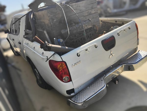 Repuestos de Mitsubishi L200  Ref:CH548