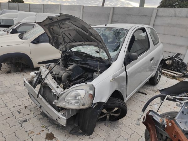 Repuestos de Toyota Yaris 2001 Ref:CH550